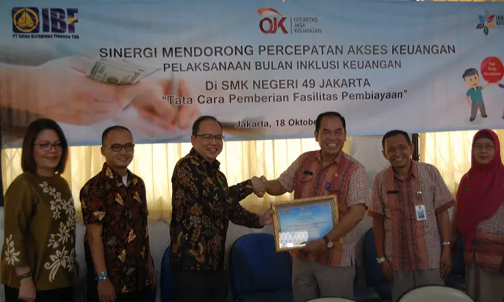 Kegiatan Edukasi Keuangan di SMK Negeri 49 Jakarta